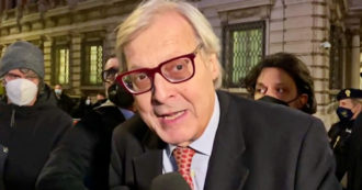 Copertina di Quirinale, Sgarbi: “Draghi al Colle alla quarta o quinta votazione. Riccardi? Ha più chance Ornella Vanoni”