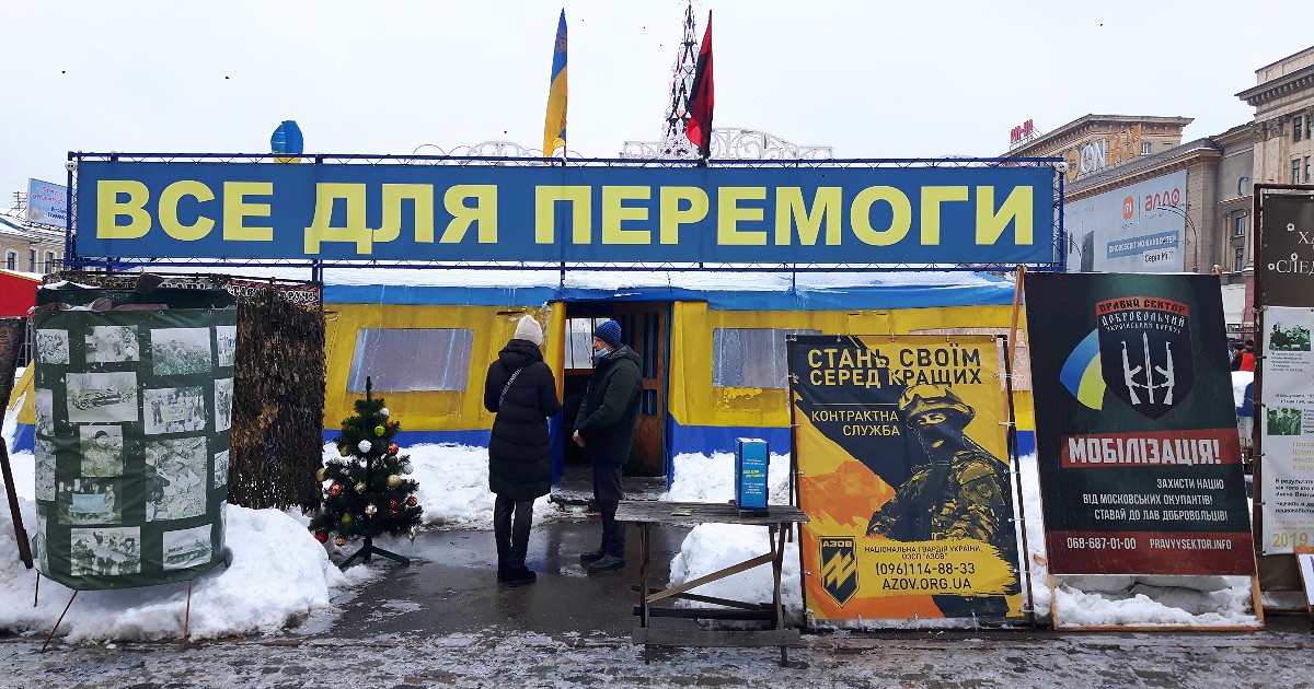 Ucraina, viaggio nella città divisa di Kharkhiv: tra chi sfida Putin all’invasione e nostalgici che incolpano i «nazionalisti golpisti di Kiev»