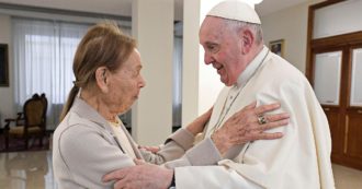 Copertina di Giornata della Memoria, papa Francesco incontra la testimone della Shoah Edith Bruck