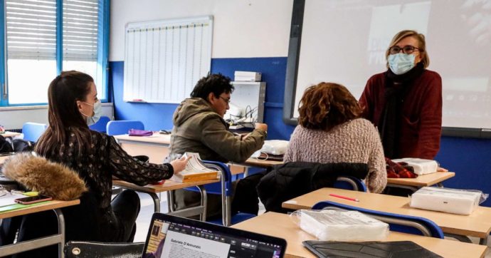 Contratto scuola, via ultimo vincolo alla mobilità