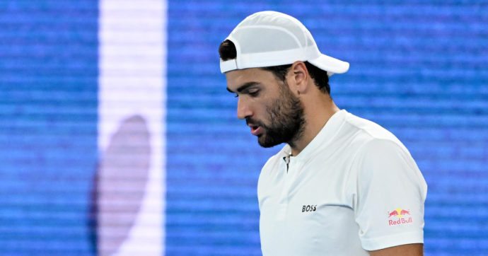 Australian Open, Matteo Berrettini si arrende a Rafael Nadal in semifinale: lo spagnolo vince in 4 set