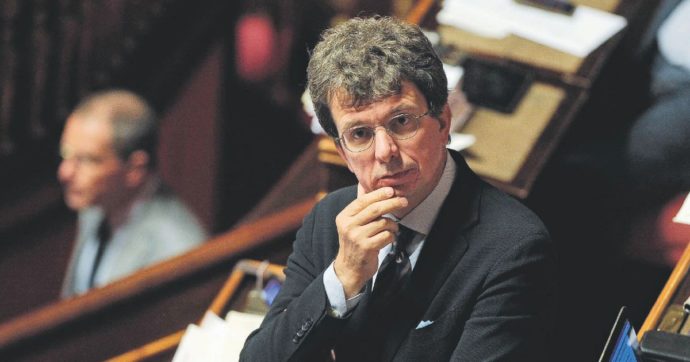 Roberto Cociancich: “Sì, Onorato mi pagò il viaggio: fui trattato bene, che male c’è?”