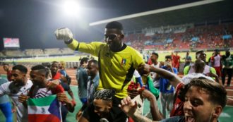 Copertina di Jesus Owono, portiere ‘eroe’ della Guinea Equatoriale in Coppa d’Africa: storia di un successo spinto dalla ‘contaminazione’ spagnola della Nazionale