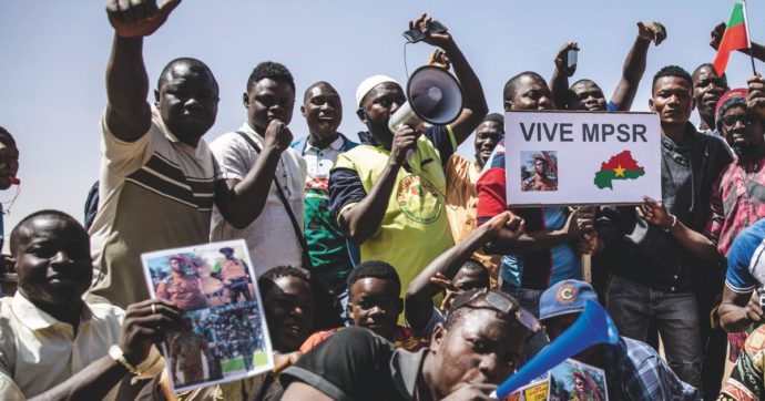 Biden a Zelensky: l’attacco russo forse a febbraio