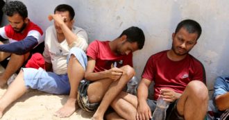 Copertina di Migranti, “5 anni di incarcerazioni, violenze e sequestri. Draghi blocchi i finanziamenti alla Guardia Costiera libica”: l’appello di Oxfam