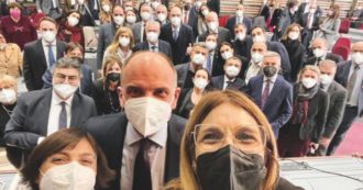 Copertina di No cariche per gli 007: il ddl dem anti-Belloni