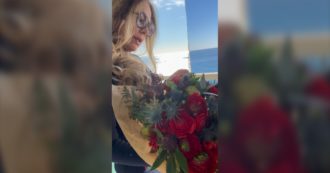 Copertina di Sanremo 2022, Ornella Muti riceve un mazzo di fiori con la cannabis. I promotori del Referendum: “Lei tra le prime a firmare” – Video