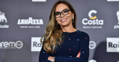 Copertina di Sanremo 2022, chirurgo estetico dei vip analizza i presunti ritocchini di Ornella Muti: la lista infinita