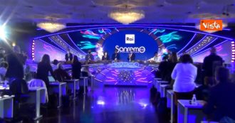 Copertina di “È morta Monica Vitti”, l’annuncio durante la conferenza stampa a Sanremo: il lungo applauso della sala