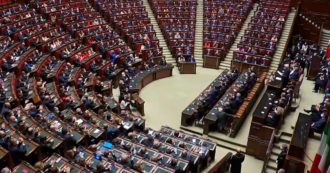 Copertina di Mattarella al Parlamento: “Poteri economici sovranazionali tendono a prevalere e imporsi, aggirando il processo democratico”
