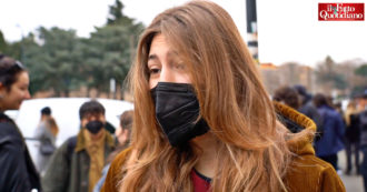 Copertina di Roma, studenti in piazza criticano il ministro Bianchi e il governo: “No alle prove scritte, veniamo da due anni di carenze didattiche”