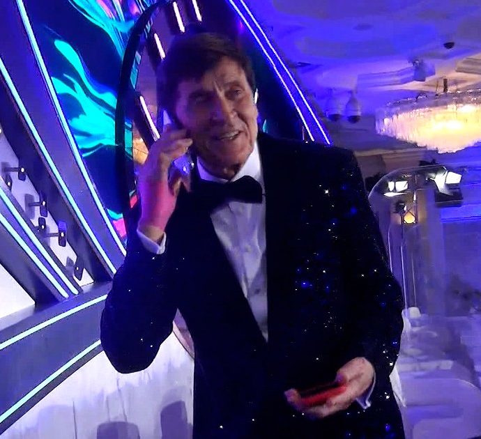 Sanremo 2022, Gianni Morandi e la telefonata con Jovanotti dopo il terzo posto al Festival: “Allora, non vai a dormire?”