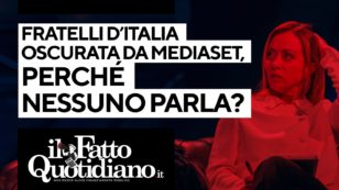 Copertina di Fratelli d’Italia oscurata da Mediaset, perché nessuno parla? La diretta con Peter Gomez
