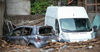 Copertina di Frane e smottamenti in Sicilia: 70 persone sfollate, edifici a rischio crollo e strade impraticabili