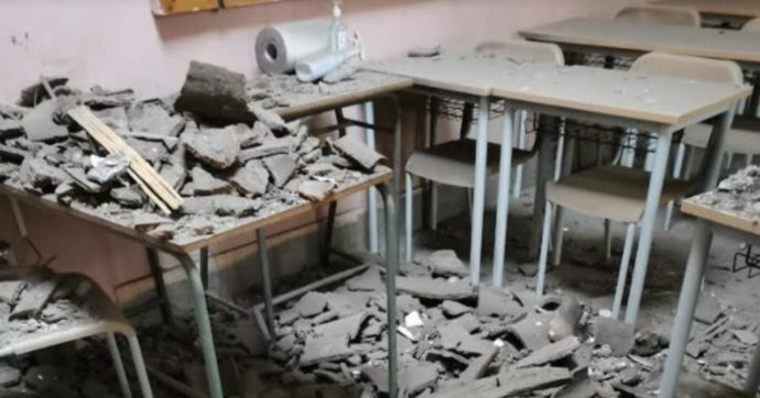 Catania, studenti in didattica a distanza da tre mesi per un crollo nella scuola: “I lavori vanno a rilento e siamo senza classi”