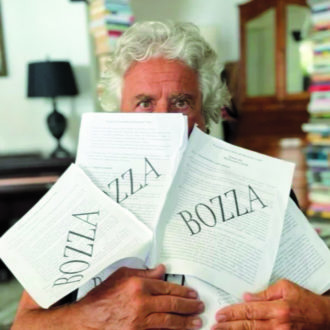 Copertina di Grillo congela il Movimento: il Fatto di domani 9 febbraio