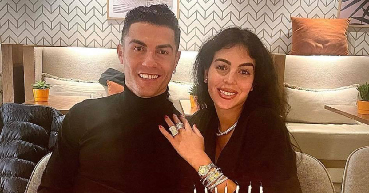 Cristiano Ronaldo compie 37 anni e Georgina Rodriguez gli fa un ‘regalino’ da 180.000 euro: ecco il video della sorpresa