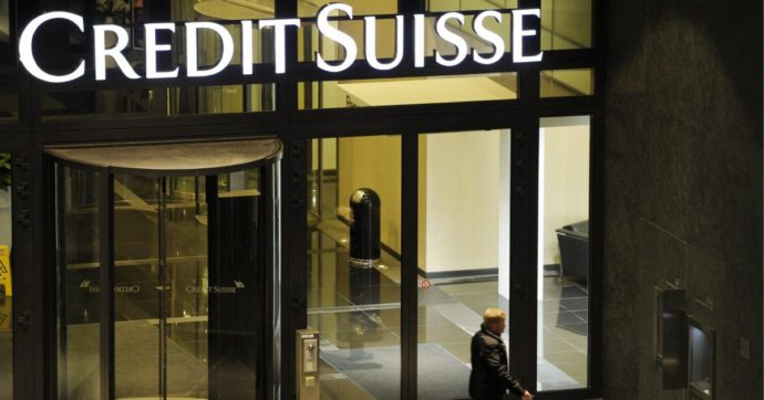 Il Credit Suisse sotto tiro sui fondi per i jet e gli yacht di oligarchi russi
