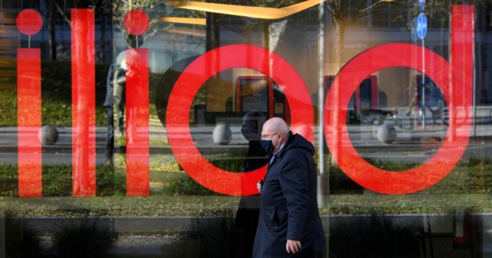Iliad, offerta formale per il 100% di Vodafone