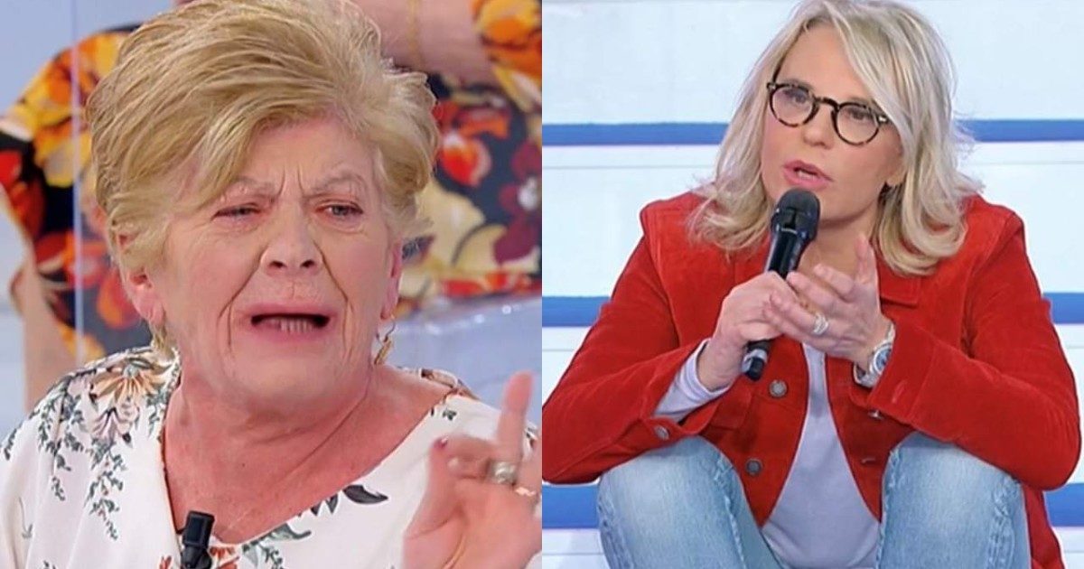 Uomini e Donne, Pinuccia in lacrime: “Mi hanno cacciata dal treno perché non avevo il Super Green Pass”. Maria De Filippi: “Non dovevano neanche farti partire”