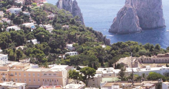 Copertina di Vip con abusi edilizi vista Golfo e Faraglioni: a Napoli 3 condanne per il “Sistema Capri”