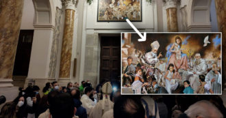 Copertina di Canosa, nel nuovo dipinto in cattedrale raffigurati due santi e il presidente di Confindustria Puglia (che ha commissionato l’opera). “È stato l’autore, io non volevo”