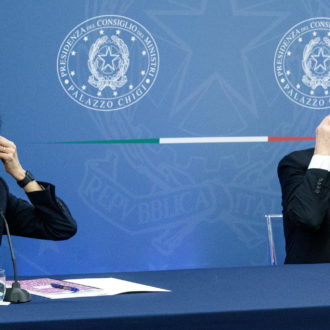 Copertina di Magistrati e politica, porte girevoli sbarrate: il Fatto di domani 12 febbraio