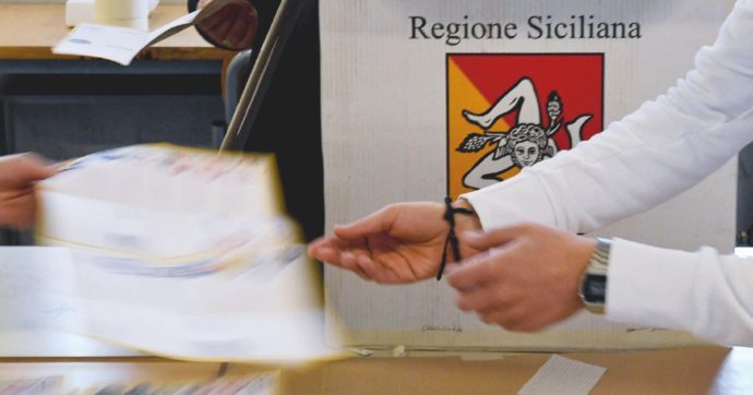 Sindaci sospesi o indagati: in Sicilia città allo sbando