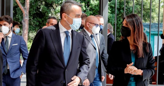 Raggi e tutti gli altri: chi scalda i motori nella crisi a 5 Stelle