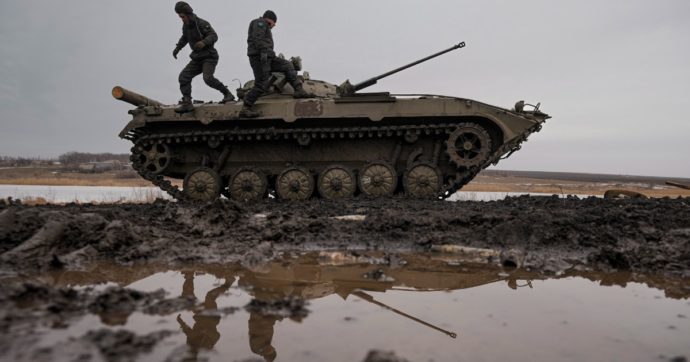 Crisi in Ucraina, la diretta. Scambio di accuse tra Usa e Russia: “Se invadono, la pagheranno”. “Isteria americana è giunta al suo apogeo”