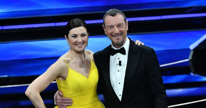 Giovanna Civitillo svela perché era vestita di giallo a Sanremo: “L’ho fatto per Amadeus”