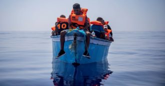 Copertina di Lampedusa, una giovane migrante morta per ipotermia: era partita dalla Tunisia