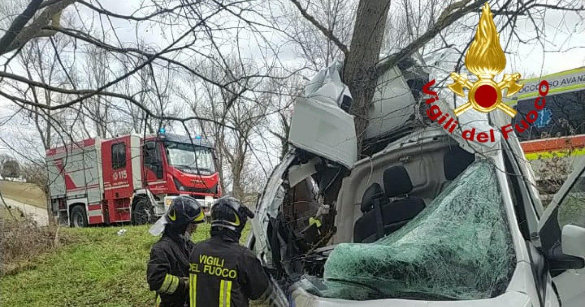 Studente 16enne muore in incidente stradale durante lo stage. Bianchi: “Più sicurezza quando ci sono contatti con il mondo del lavoro”