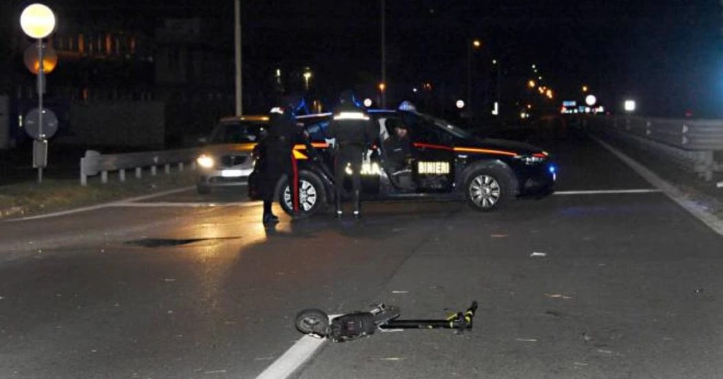Milano, scontro tra moto e monopattino elettrico: due morti a Trezzano sul Naviglio