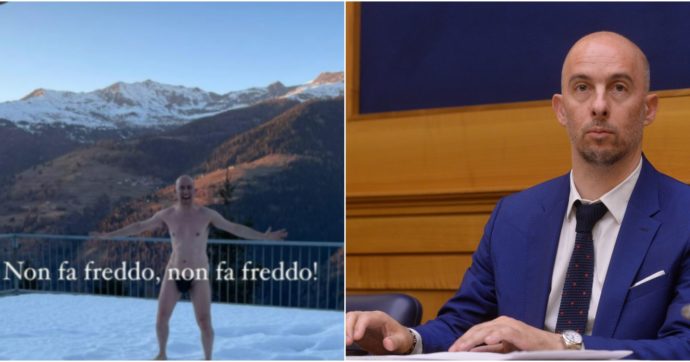 La performance dell’onorevole di Fratelli d’Italia: semi-nudo sulla neve