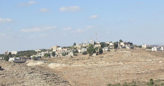 Cisgiordania, scontri nel villaggio di Nabi Saleh: 20enne palestinese ucciso dai soldati israeliani