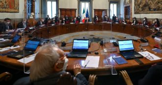 Copertina di Balneari, in consiglio dei ministri via libera all’unanimità alla riforma delle concessioni. Lega: “Modifiche in Aula”. M5s: “Soddisfatti”