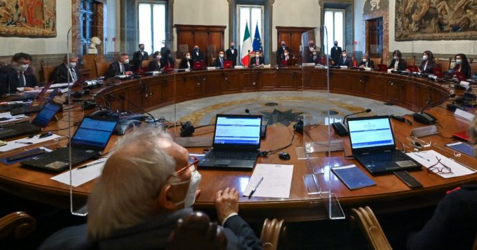 Errori su orrori, agli italiani serve un governo che tuteli il popolo