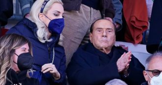 Copertina di Silvio Berlusconi nega il matrimonio con Marta Fascina: “Non c’è bisogno delle nozze, festeggeremo il nostro legame in modo diverso”