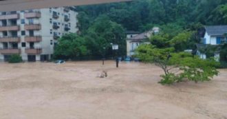 Copertina di Brasile, almeno 23 vittime per un’alluvione nello stato di Rio de Janeiro: oltre 25,8 centimetri di pioggia in tre ore