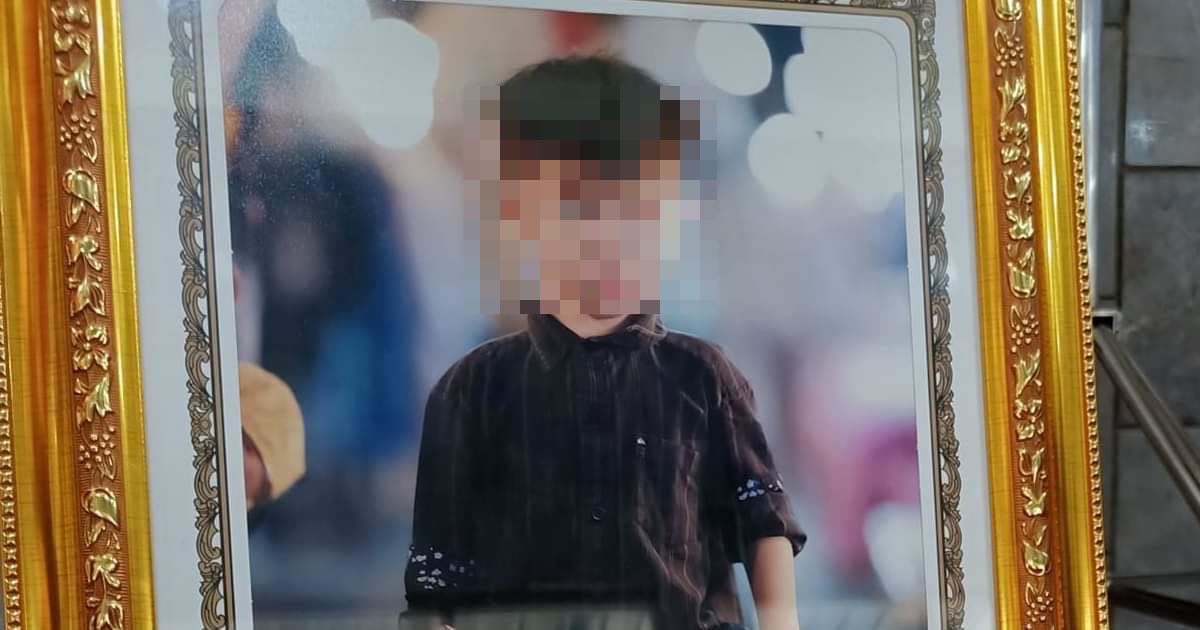 Bimbo di 2 anni muore annegato in piscina: i genitori stavano scattando foto per OnlyFans