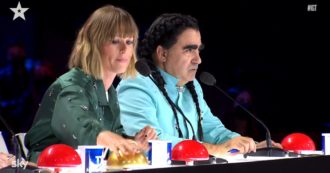 Copertina di Italia’s Got Talent, il 12enne Davide Inserra conquista Federica Pellegrini: è il suo “golden buzzer”. Ecco l’esibizione – Video
