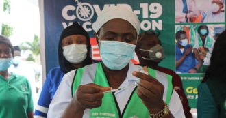 Copertina di Vaccini, sei paesi africani produrranno autonomamente quelli a Rna messaggero