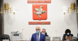 Copertina di La Toscana riforma lo statuto e aumenta le poltrone, ma la maggioranza si spacca. Il dem pentito: “Aumentano i costi per i cittadini”