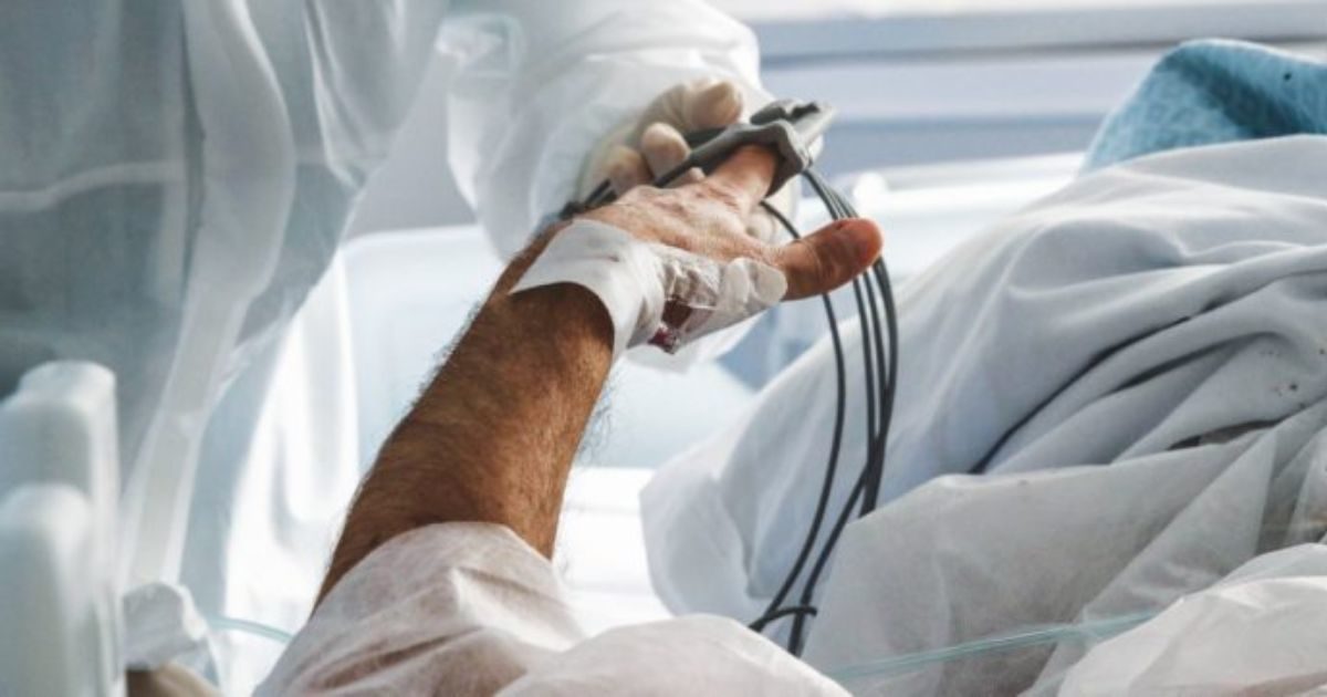 “Mio padre immobile in un letto per 8 anni con la Sla: comunicava per chiederci di staccare il respiratore. Qui non è ancora cambiato niente”