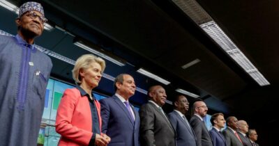 Copertina di Intorno all’Africa si muovono i desideri del mondo: l’Europa paga, ma arranca