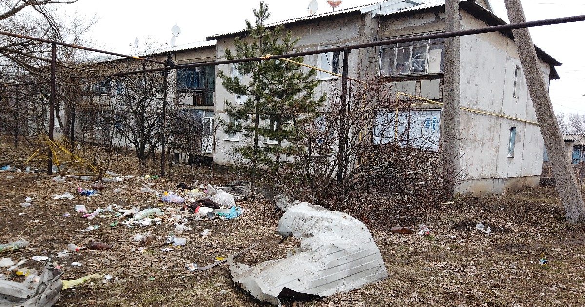 Ucraina, sul fronte del Donbass: “Case distrutte e persone in fuga. Putin aiuta Luhansk e Donetsk. Kiev? Ci ha abbandonati a noi stessi”