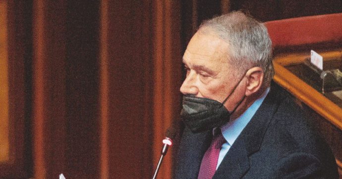 Open, Renzi fa il furbo sette volte (dalla Cassazione a babbo Tiziano)