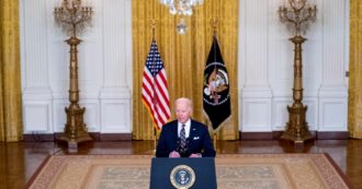 Copertina di Ucraina, Biden promette sanzioni contro la Russia: “Sarà peggio della Crimea…”