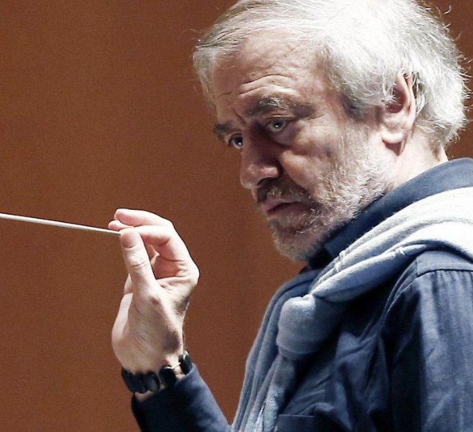 Valery Gergiev, il direttore d’orchestra non prende le distanze da Putin: la Wiener Philharmoniker lo silura, attesa per la decisione della Scala